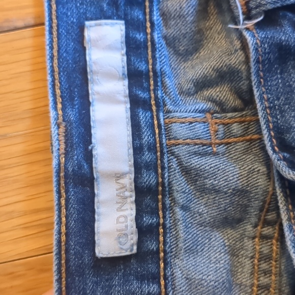 Old Navy 90's Straight Leg Jeans - Picture 3 of 5